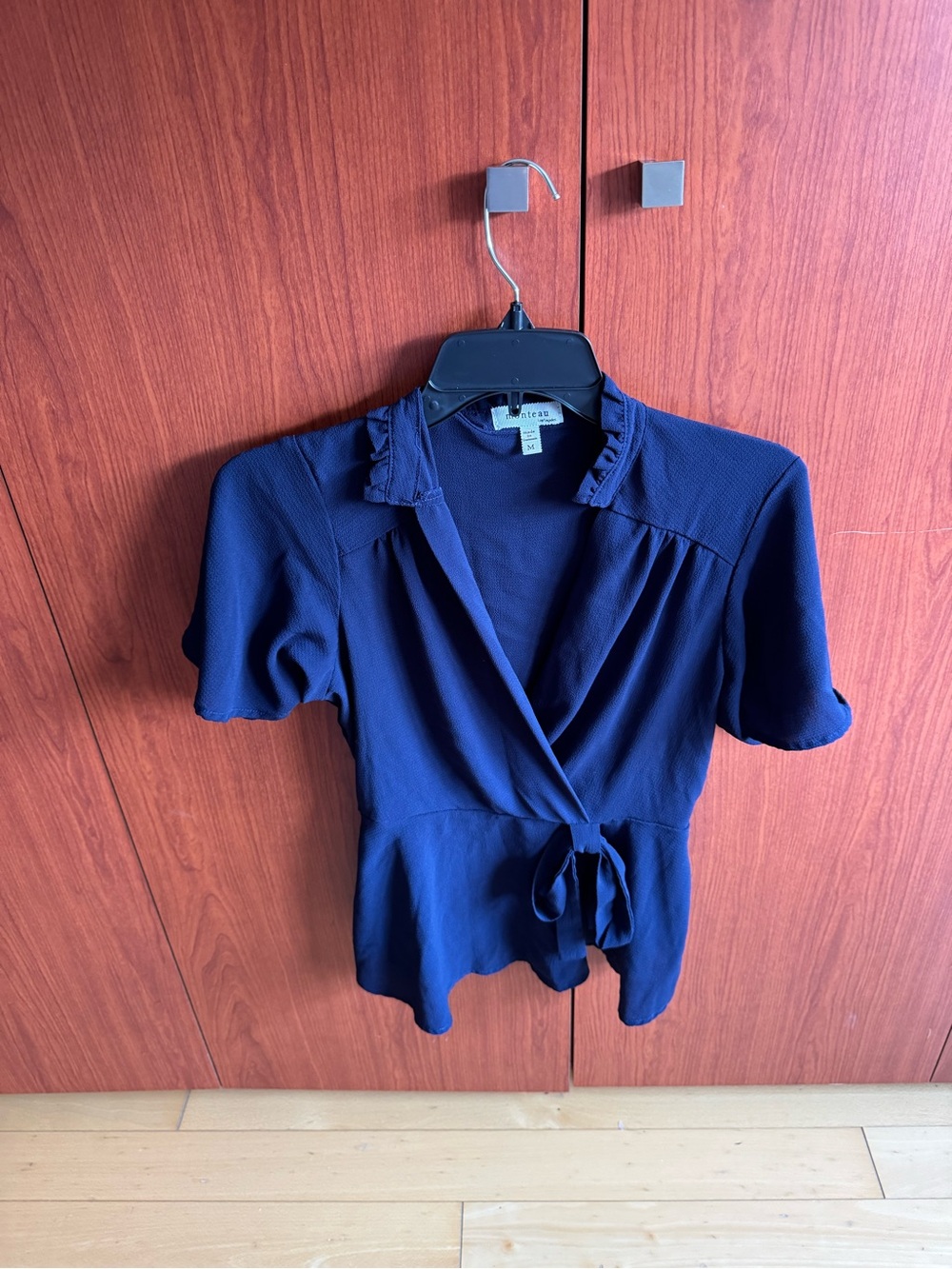 Monteau Los Angeles Navy Blue Ruffle Collar Faux Wrap Top M